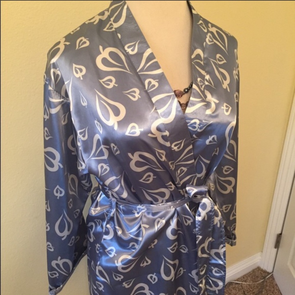 Blue robe with hearts - Picture 2 of 4